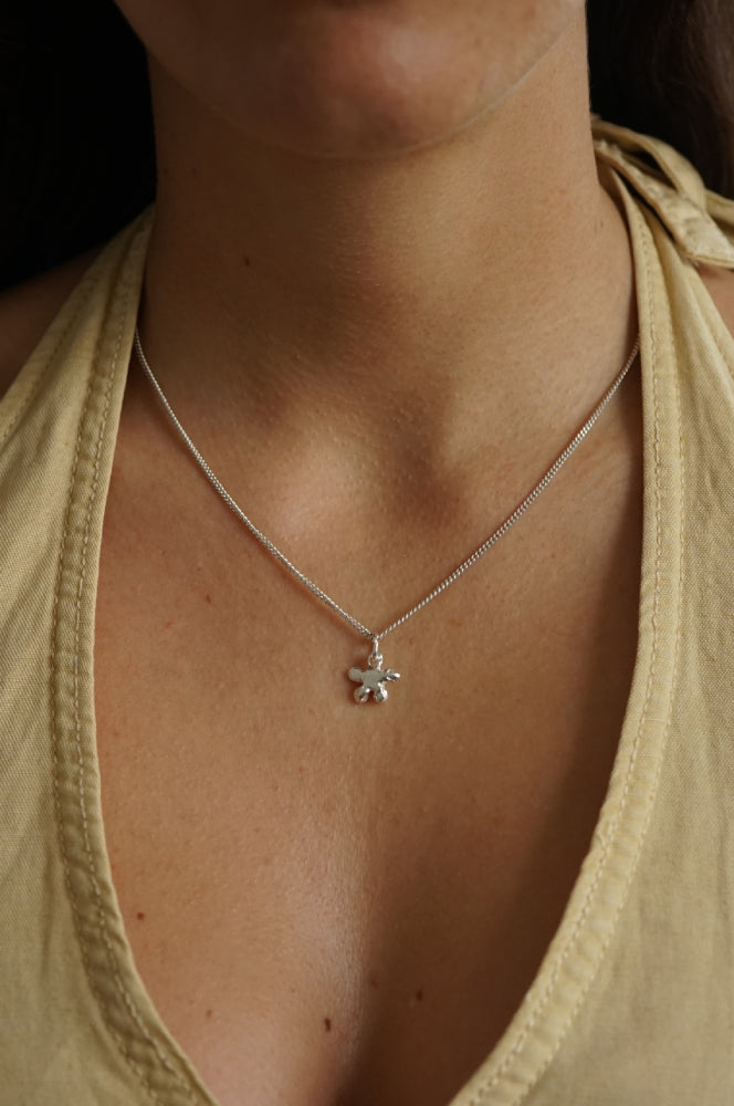 Flor Necklace