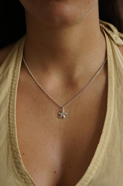Flor Necklace