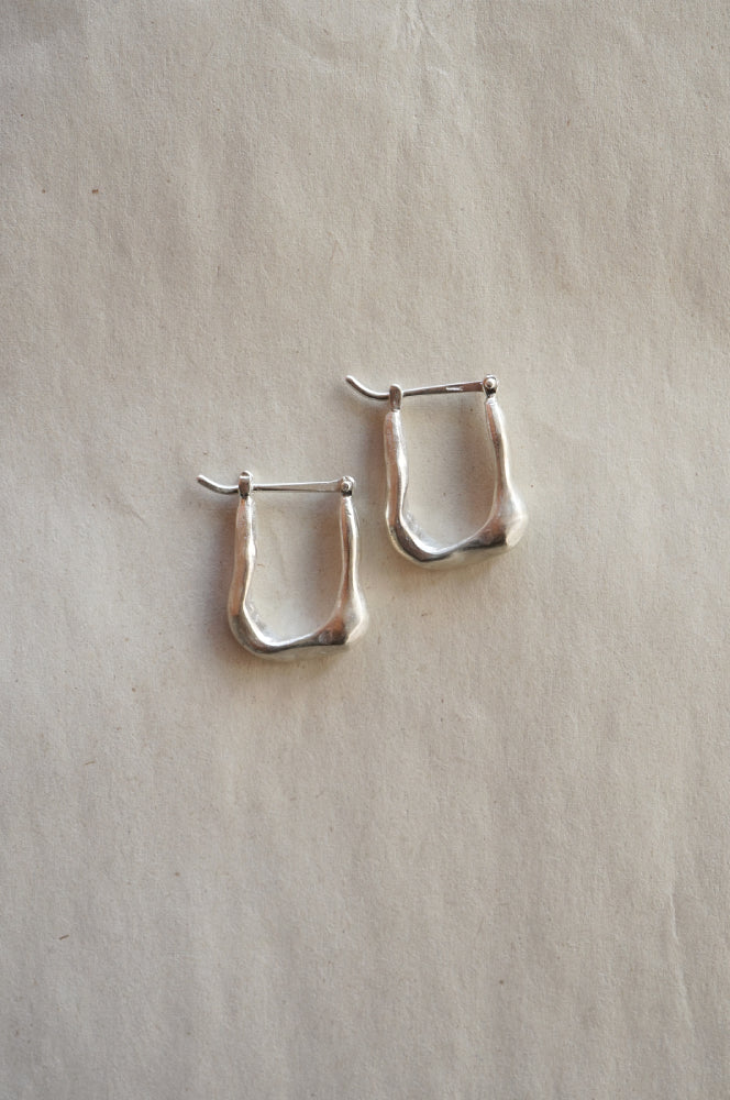 Simone Hoops