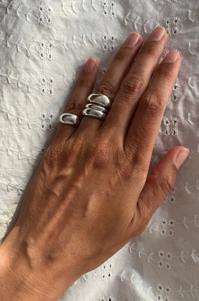 Nia Ring