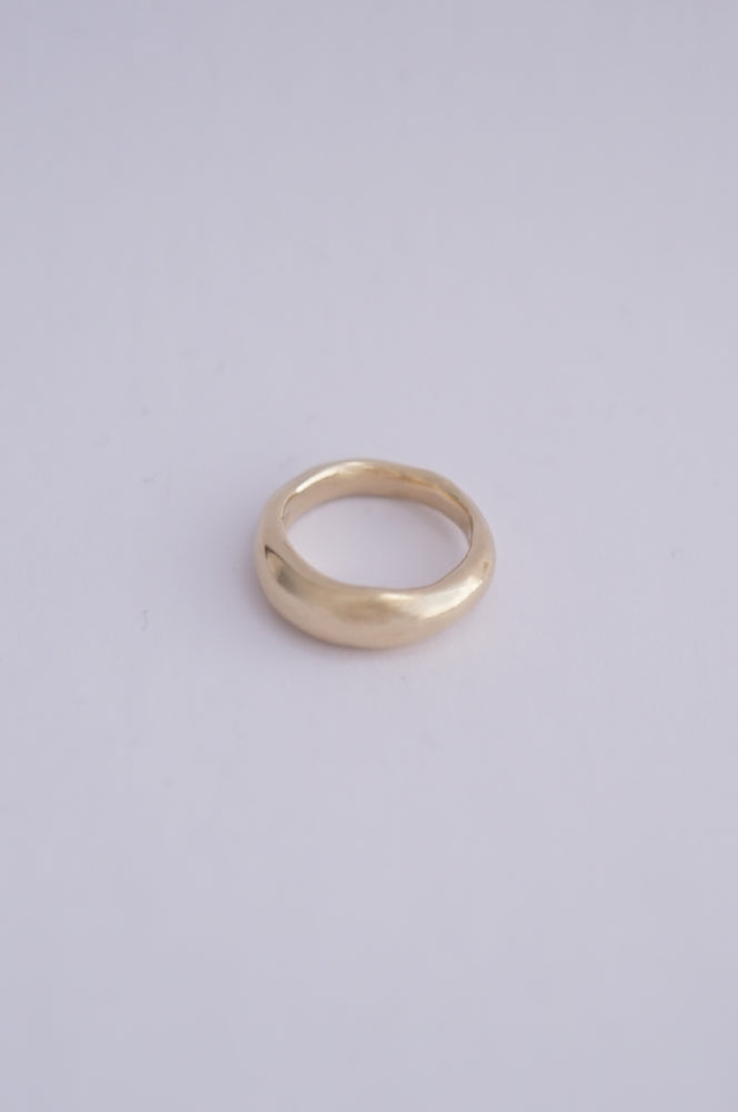 Nia Ring · 9k gold